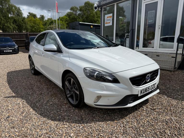 2015 Volvo V40 2.0 D2 R-Design Nav Auto Euro 6 (s/s) 5dr HATCHBACK Diesel Automatic
