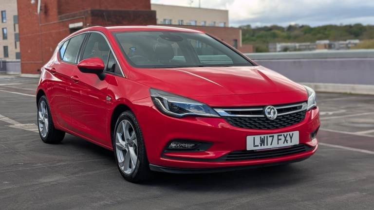 2017 Vauxhall Astra Manual - Price to sell!