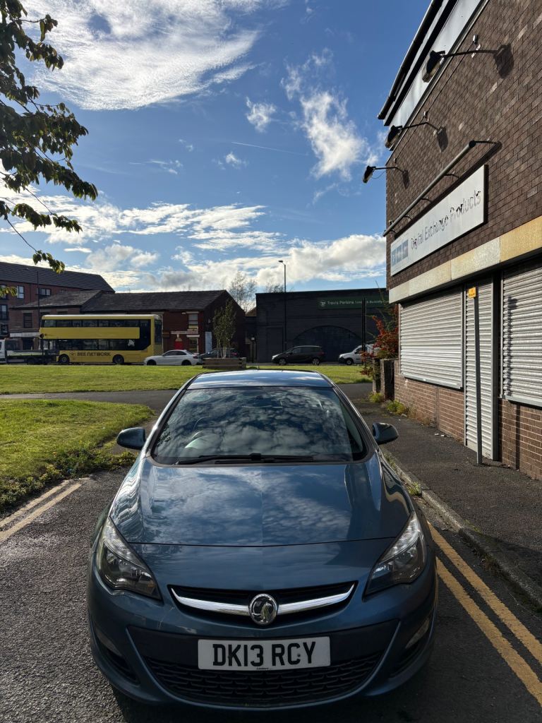 Vauxhall, ASTRA, Hatchback, 2013, Manual, 1598 (cc), 5 doors