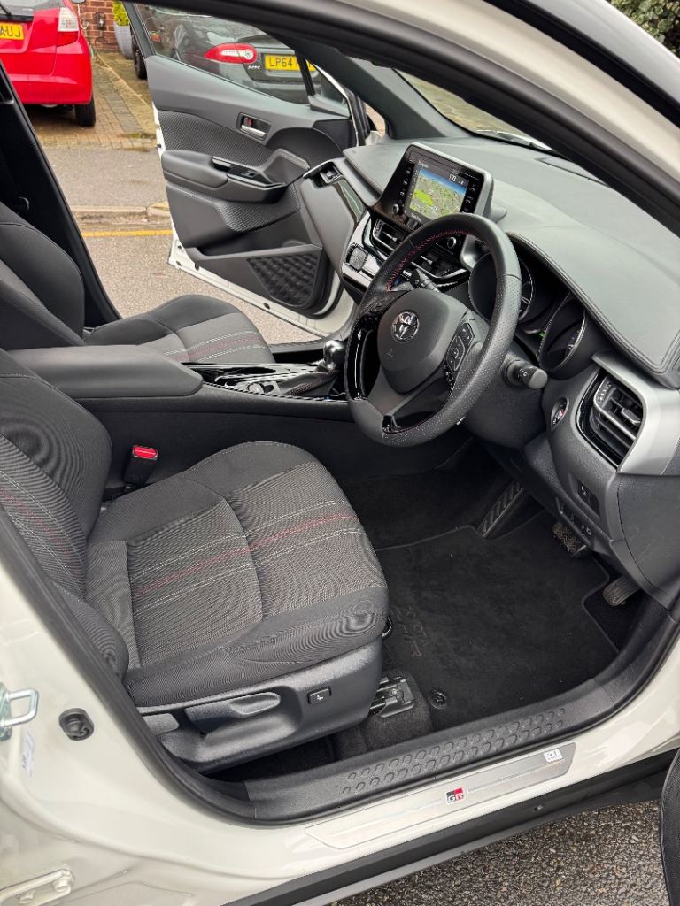 Toyota C-HR GR Sport 2021 Hybrid 2.0L