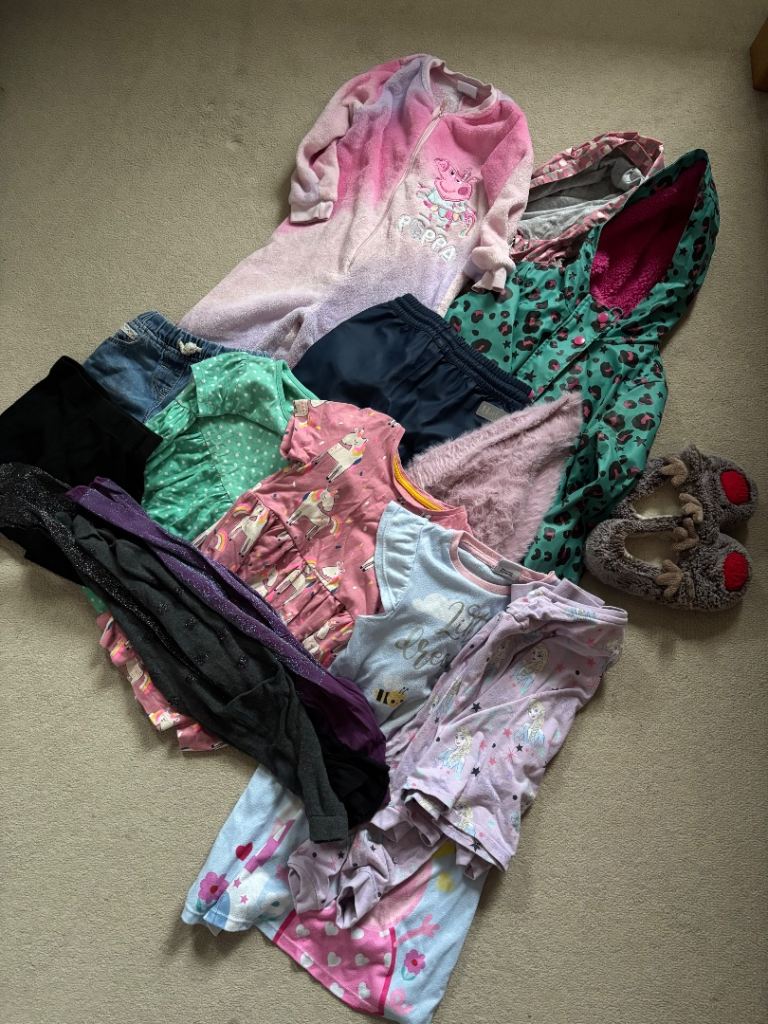 Girls clothing bundle 2/3 years and 3/4 years 