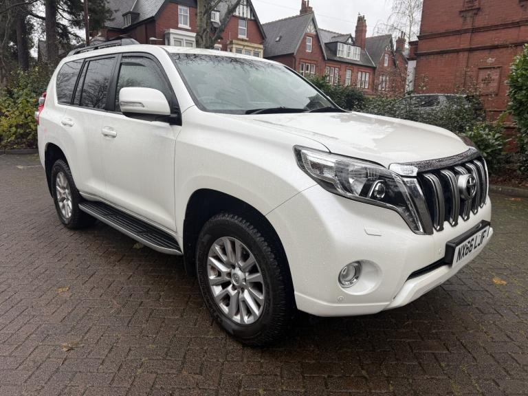 TOYOTA LAND CRUISER 2.8 D Icon 2016