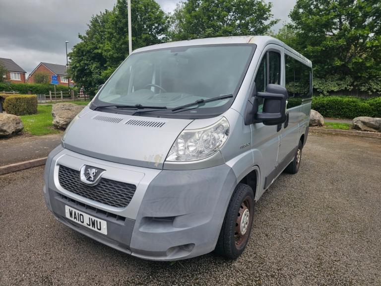 PEUGEOT BOXER 2.2 HDi 5 SEATS DISABILITY HYDRAULIC LIFT NIGHT HEATER CRUSIE A/C