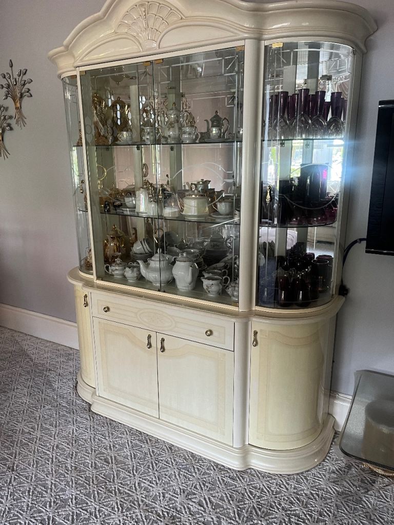 Vintage Italian display unit cabinet cream 