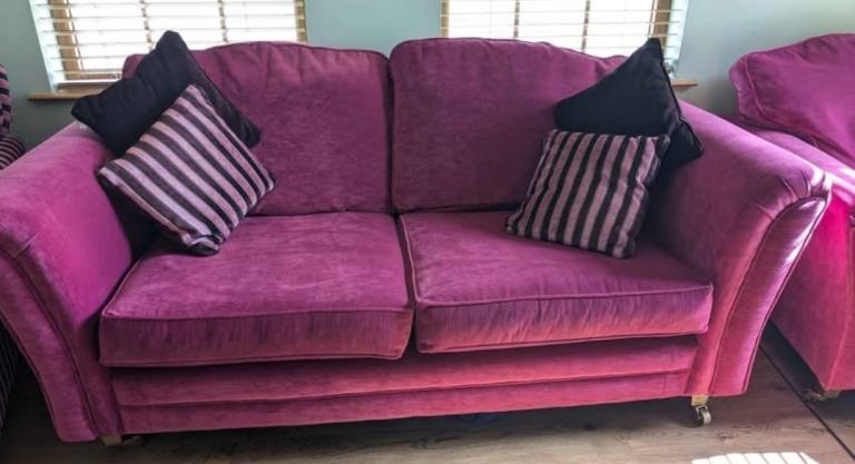 3 seater sofa with 2 matching chairs 