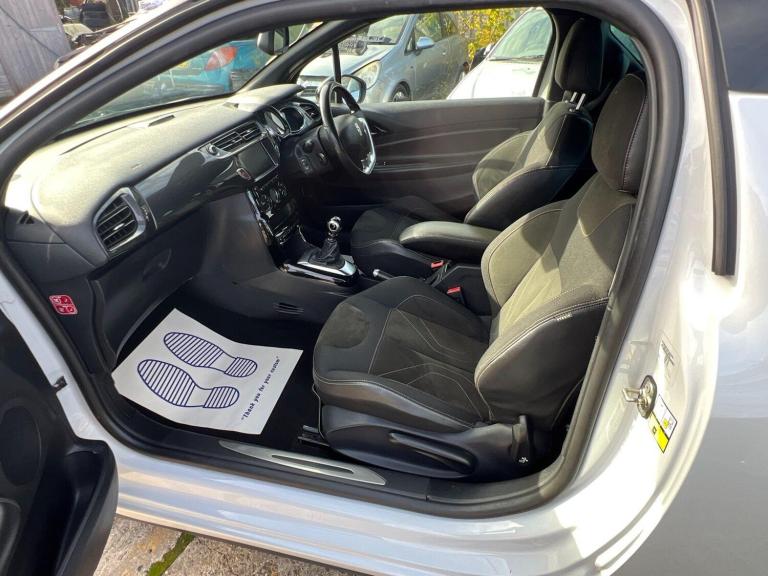 2017 DS Automobiles DS 3 1.2 PureTech 82 Connected Chic 3dr HATCHBACK PETROL Manual