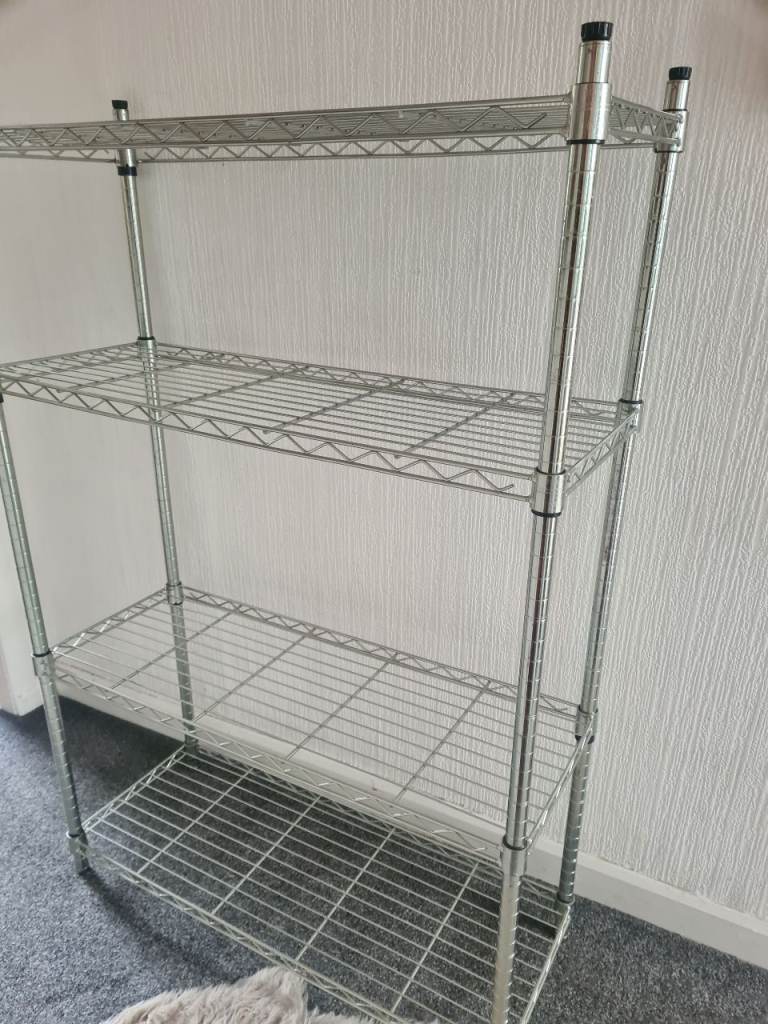 METAL SHELVING