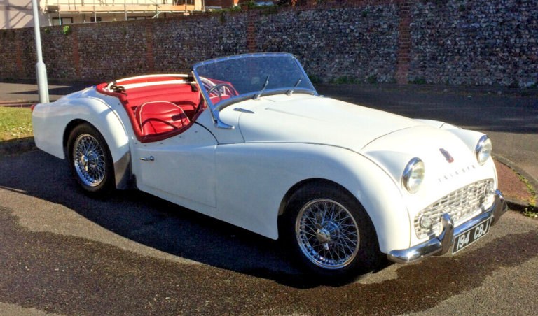 1959 Triumph TR3A White 4 Speed Convertible Classic Wire Wheels MOT TAX excempt