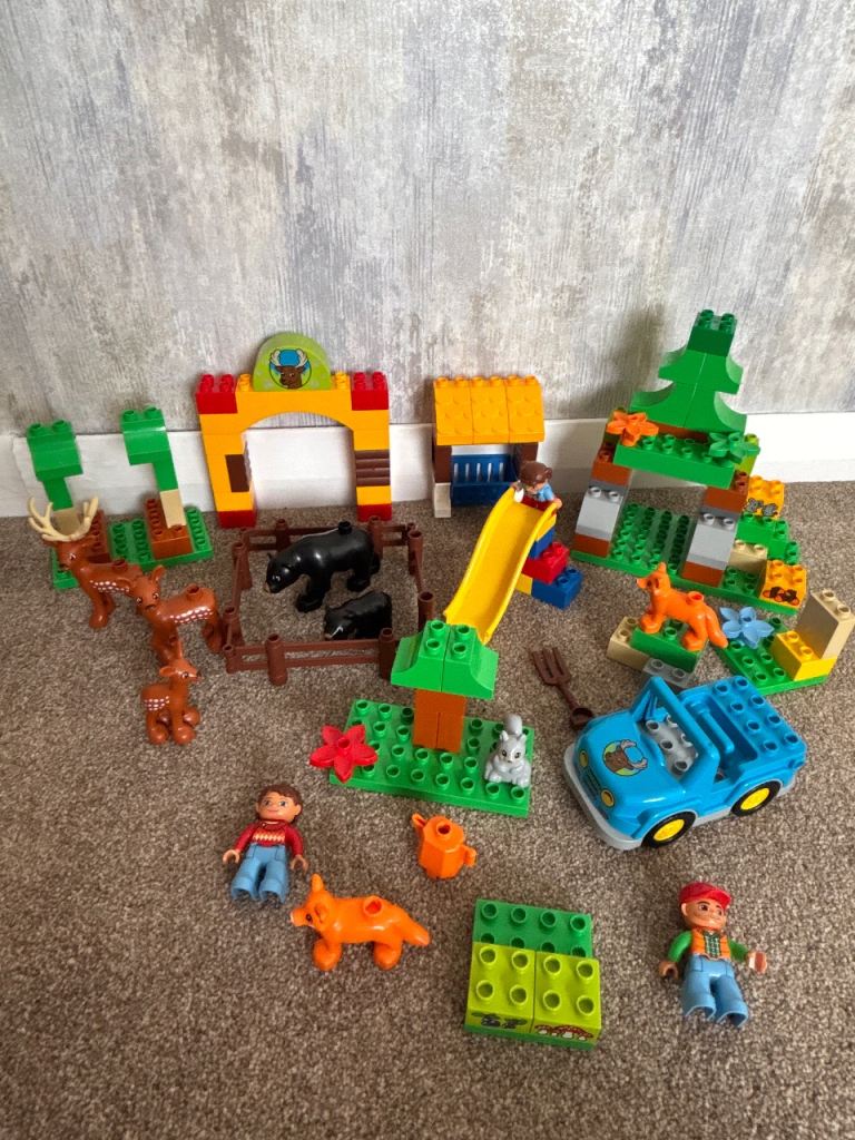 Lego Duplo Wildlife Set with Figures and Animals – Good Condition