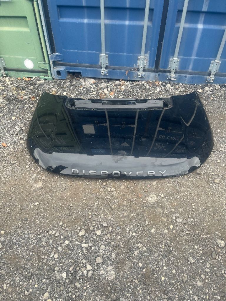 Land Rover discovery car bonnet