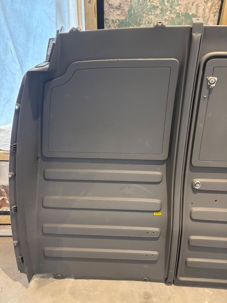 VW CADDY BULKHEAD
