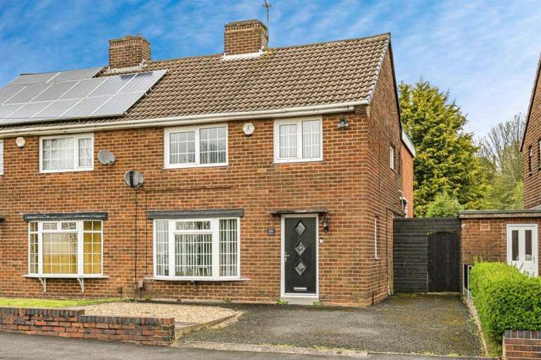 4 bedroom house for rent