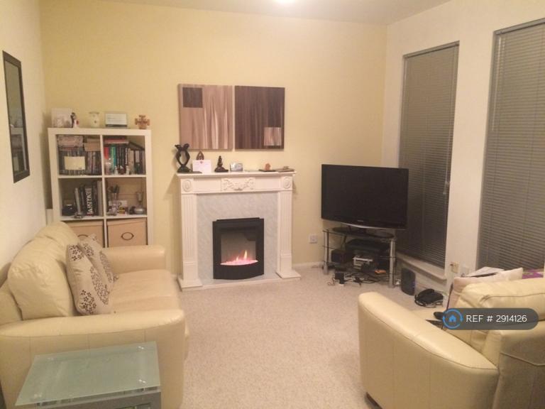 2 bedroom flat in Grange Road, London, SE1 (2 bed) (#2914126)