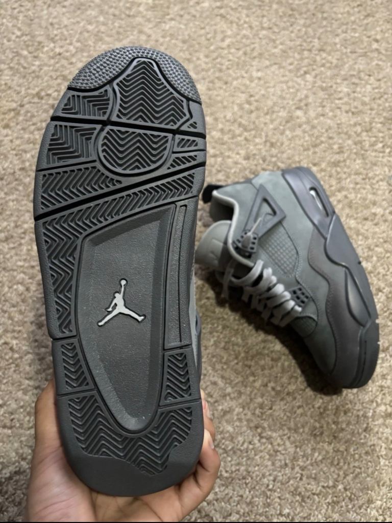 Jordan 4 Cement - Grey - Size 9UK Not box