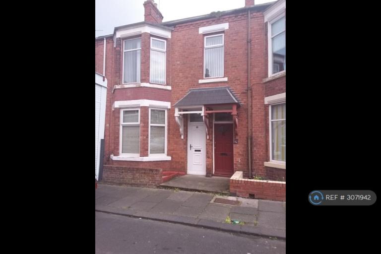 2 bedroom flat in St. Vincent Street, South Shields, NE33 (2 bed) (#3071942)