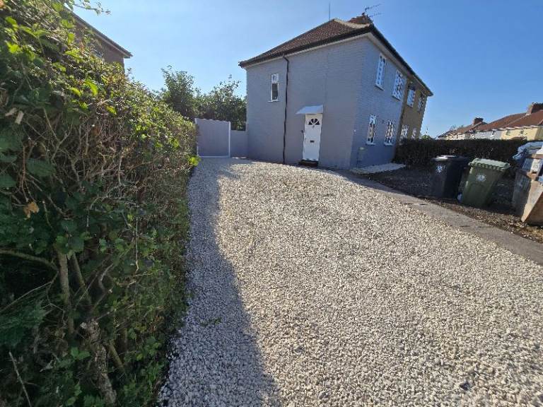 STYLISH 3 BED SEMI DETACHED HOUSE FOR RENT IN BRISTOL AREA