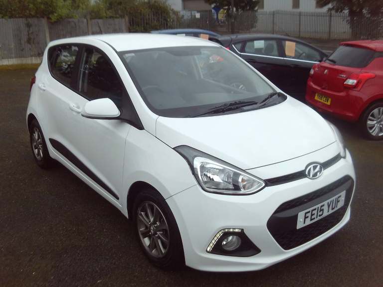 2015 Hyundai i10 1.2 Premium 5dr Auto HATCHBACK Petrol Automatic