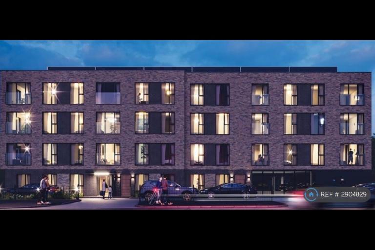 2 bedroom flat in Higher Road, Urmston, Manchester, M41 (2 bed) (#2904829)