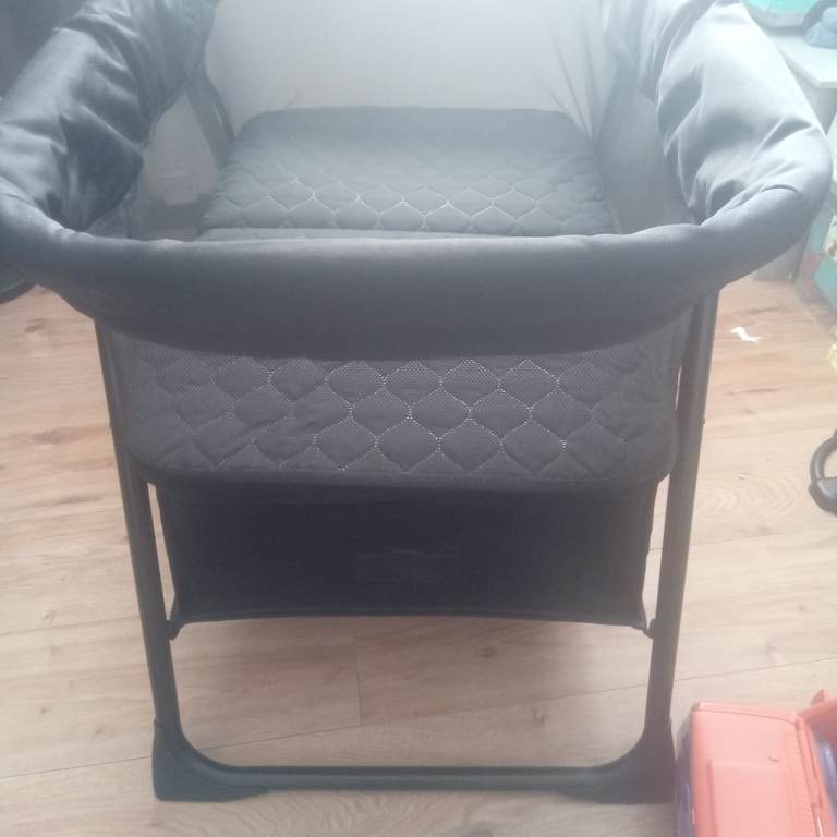 Graco next to me crib