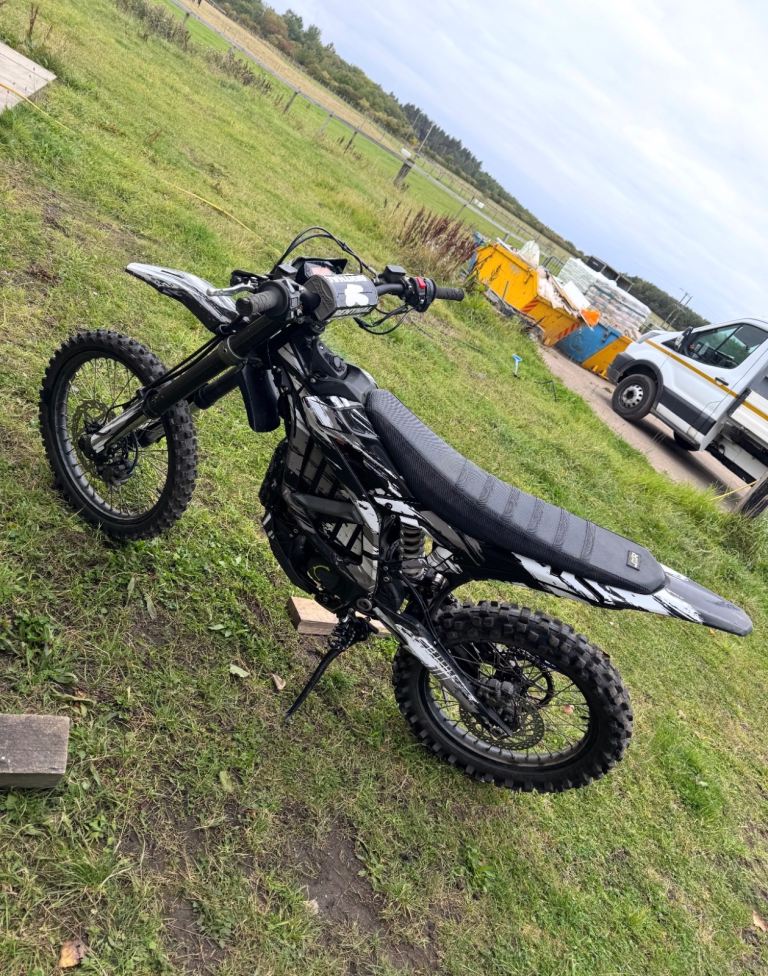 SURRON ULTRA BEE 2024