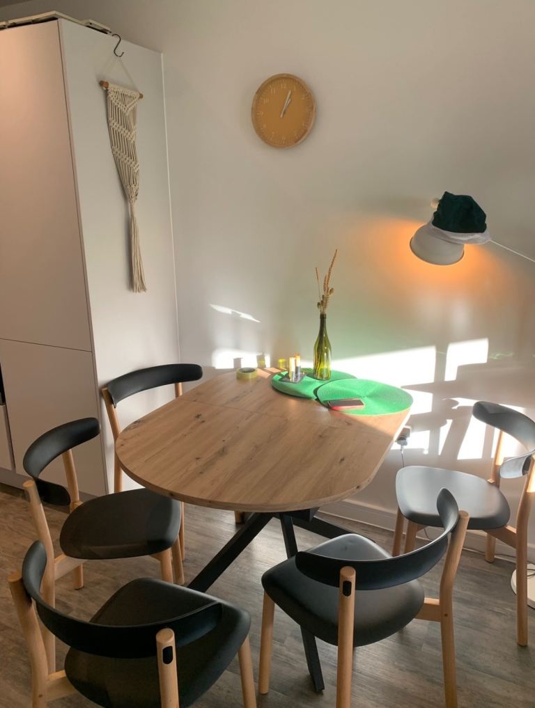 DUSK Brooke Oval Extendable 4-8 Seater Dining Table - Wood/Black - New and Boxed