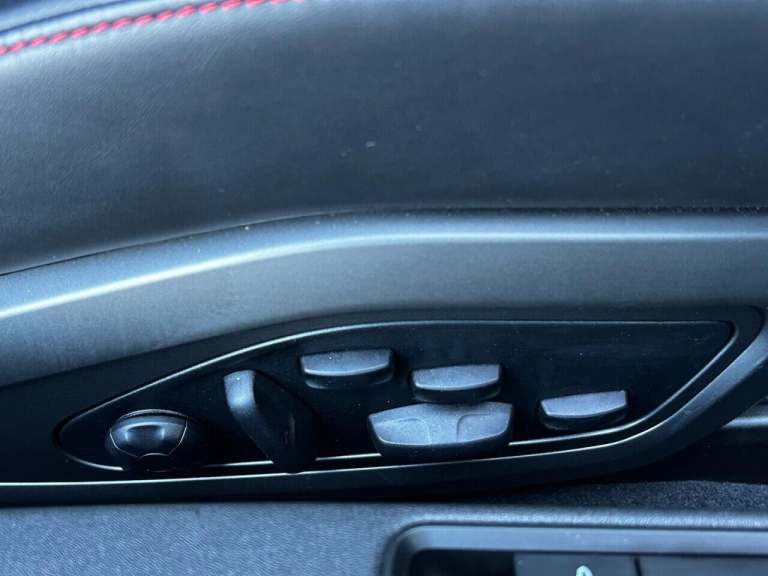 2024 Porsche 911 GTS 2dr PDK COUPE PETROL Automatic