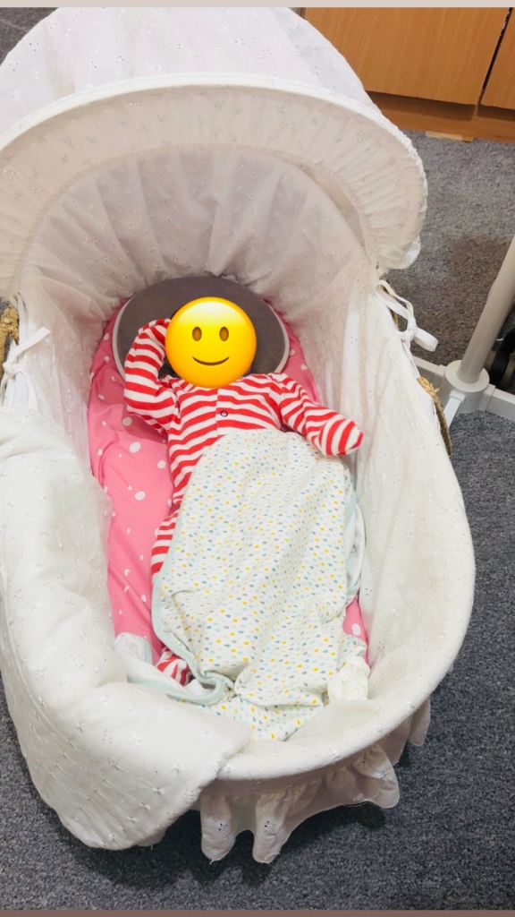 Claire de Lune Moses Basket+Rocking stand+Mattress+basket liner