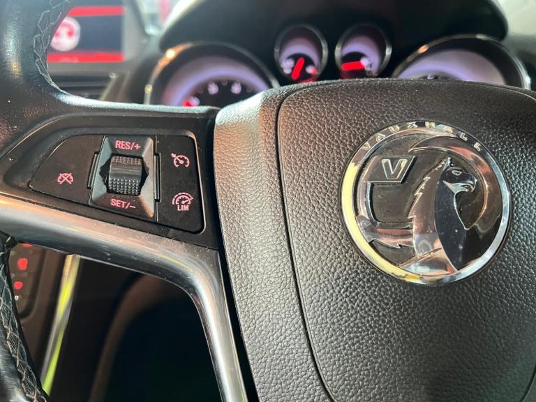 2016 Vauxhall Mokka 1.6 CDTi ecoFLEX Tech Line 5dr HATCHBACK Diesel Manual