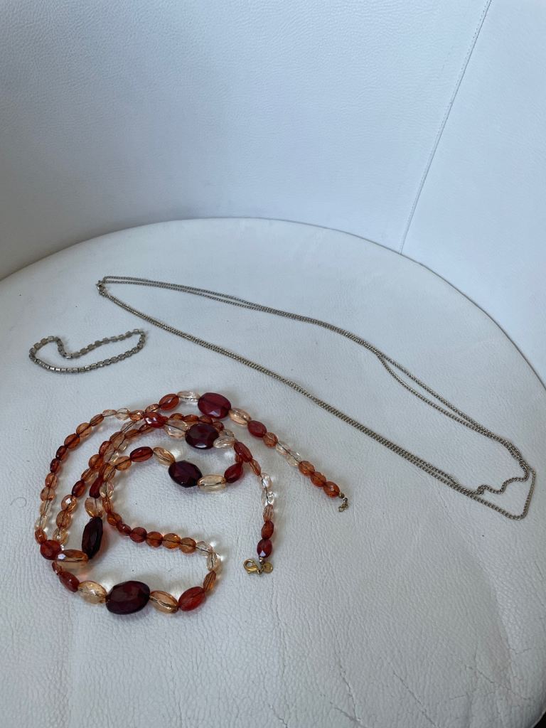 2x Necklaces & Bracelet JObLot