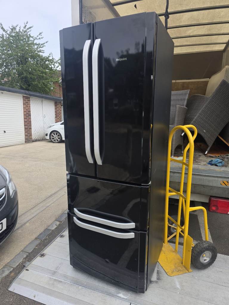 Hotpoint Black Fridge Freezer – Good Condition