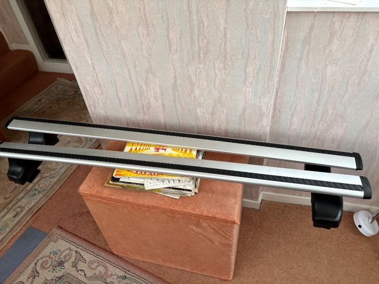 GENUINE JAGUAR XE SALOON ALUMINIUM ROOF CROSS BARS 2016 THULE