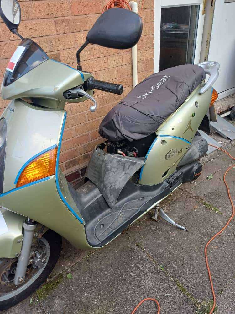 125CC Honda NES 125-Y