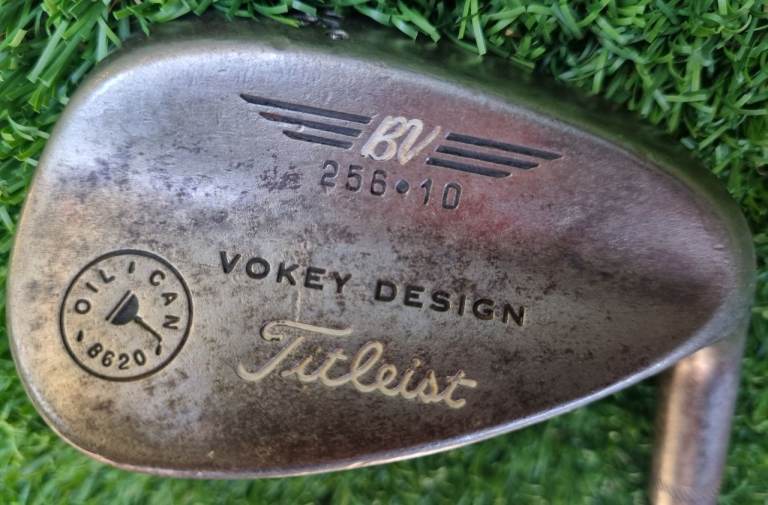 Titleist Vokey SW 56* - Oil Can model - Forged Soft Feel - 10* bounce - Steel shaft & Titleist grip