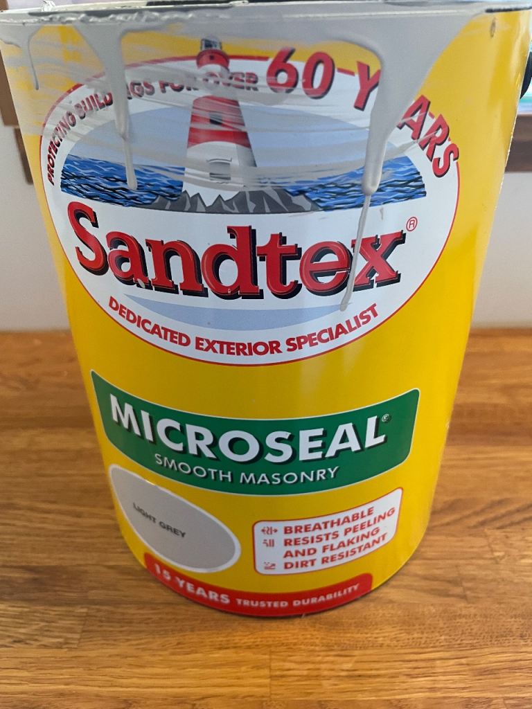 Sandtex Microseal smooth masonry paint - Light Grey