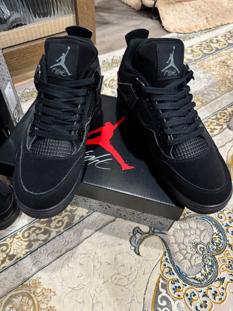 Jordan 4 Black Cats
