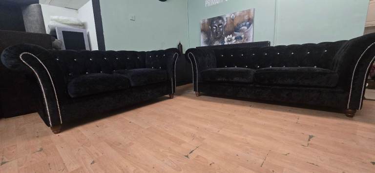 Black Crushed Velevt studed Chesterfield 3+2 Sofa Set 