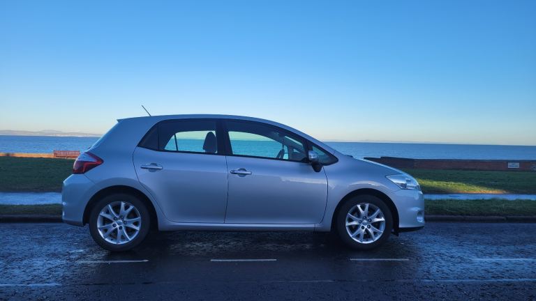 Toyota, AURIS, Hatchback, 2012, Manual, 1598 (cc), 5 doors