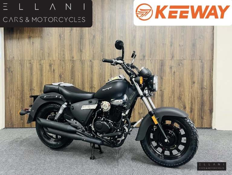 2025 Keeway Superlight 125 125 Custom Cruiser Petrol Manual Euro 5 (10 ps) Custom Cruiser Petrol ...