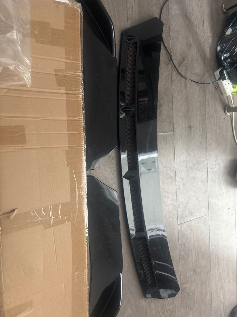 Front lip for bumper