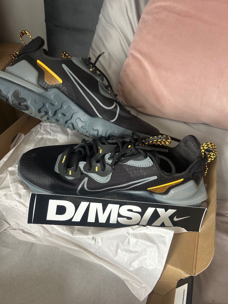 Men’s Nike react trainers 