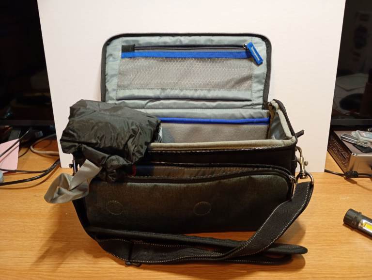 ThinkTANK Mirrorless Mover 25i Camera Bag