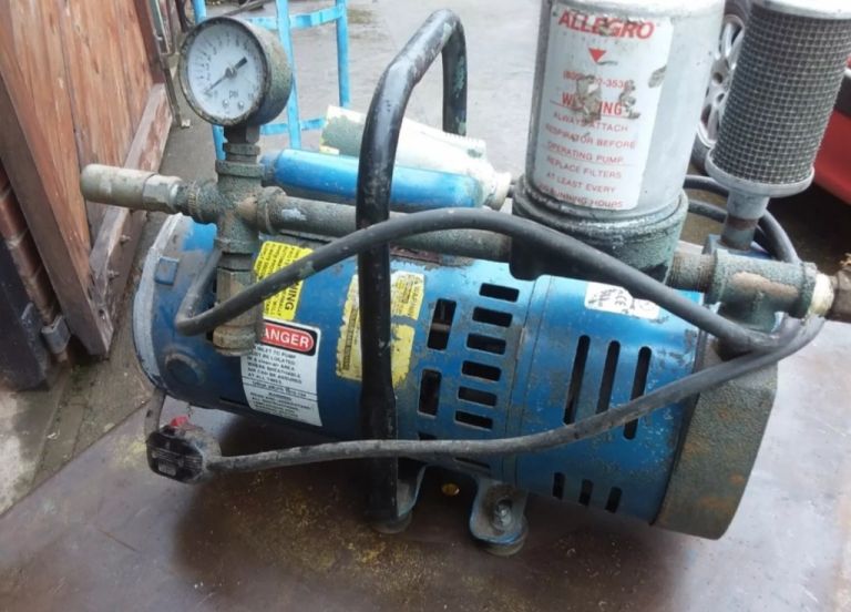 Fresh filtered air compressor pump