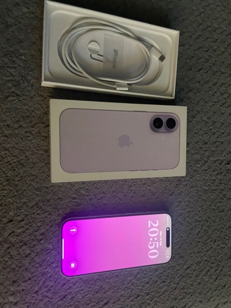 iPhone 17 lavender 