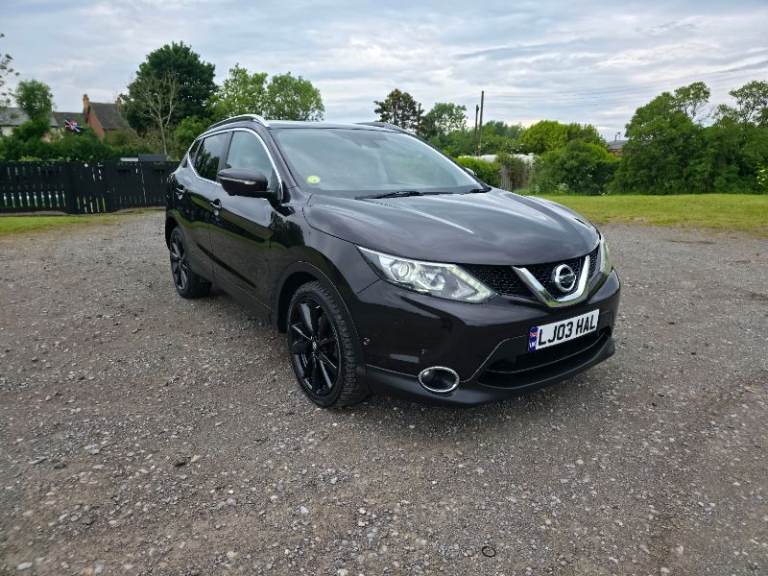 2014 Nissan Qashqai 1.6 dCi Tekna 4WD, 