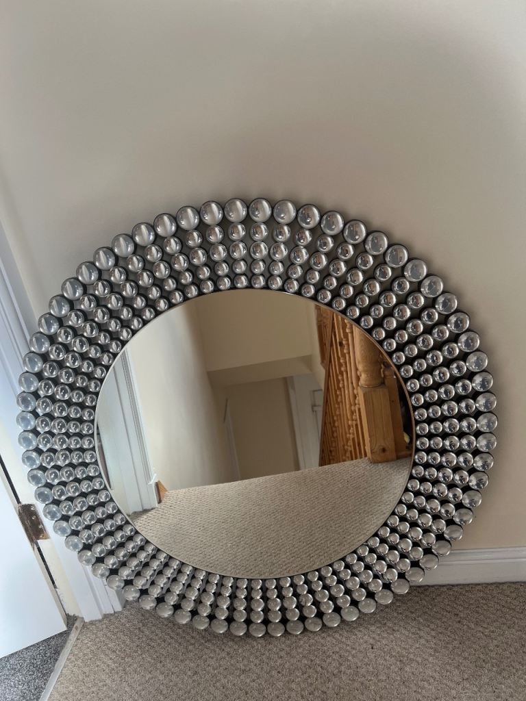 Wall mirror 