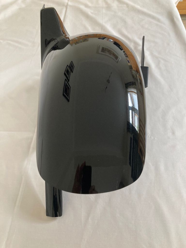 Pyramid Rear Hugger