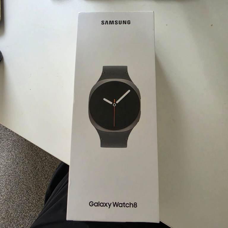Samsung Galaxy Watch 8 (40mm) 4G LTE – Brand New & Sealed (SM-L320)