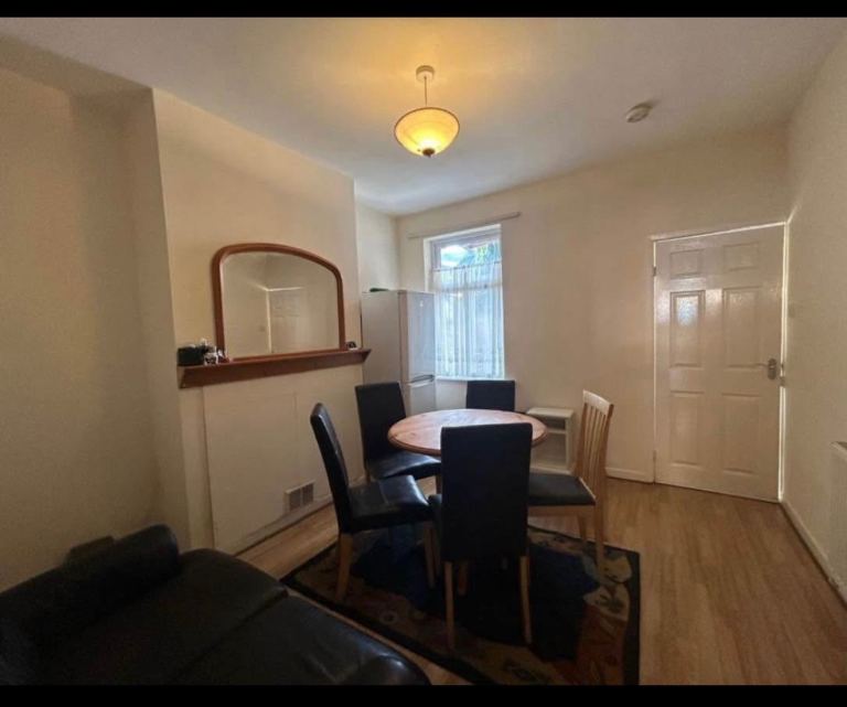 Furnished Box room available 