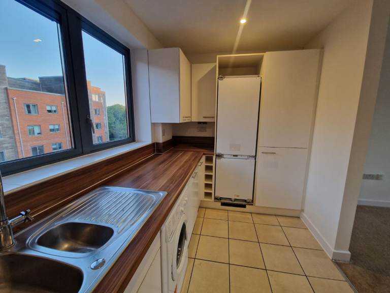 Spacious 2 bedroom apartment in Tooting SW17