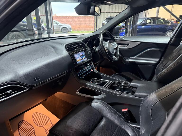 2017 Jaguar F-Pace 2.0 D180 R-Sport SUV 5dr Diesel Auto AWD Euro 6 (s/s) (180